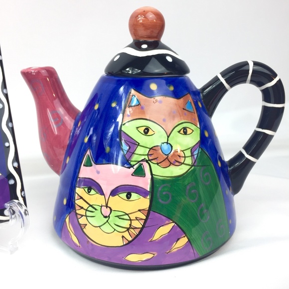 Milson and Louis Whimsical Cats Hand Painted Ceramic Teapot and Coaster Set - Picture 3 of 9